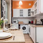 Drzewieckiego Apartments Near The Airport By Sun & Snow